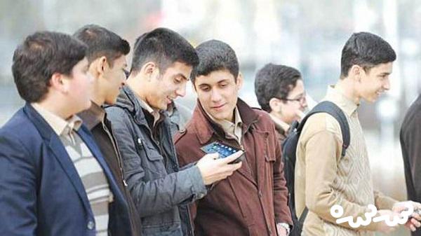 نوجوانان ایرانی به مطب روانپزشک نیاز ندارند ، محیط رشدشان را فراهم کنید