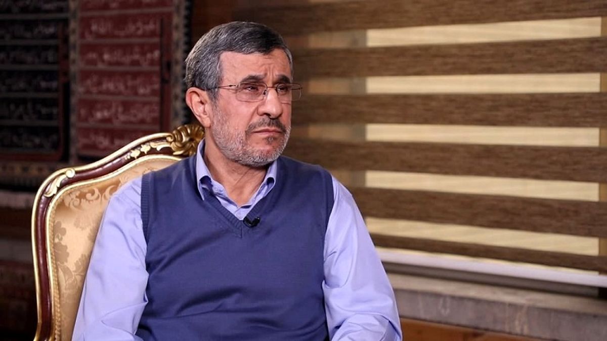 هشدار احمدی‌نژاد به مقامات ارشد نظامی و امنیتی؛ ماجرا چیست؟