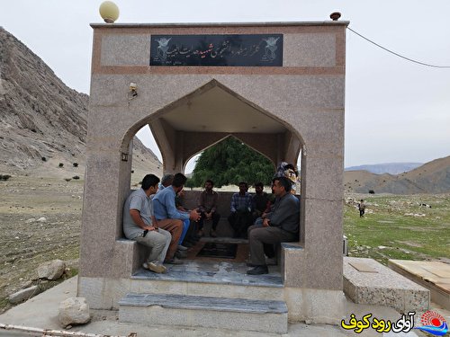 گزارش تصویری از سفر مسئولین لنده به روستای شهید طیب (موگر)