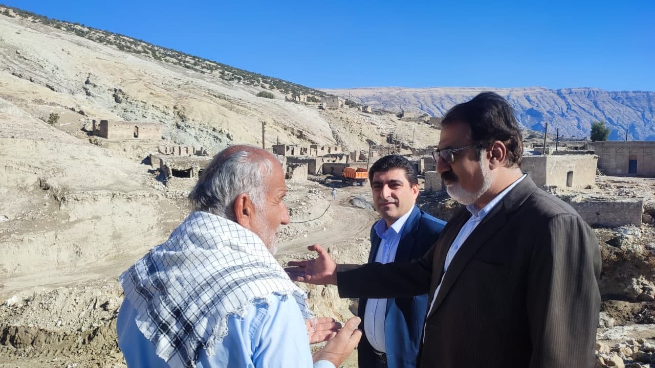 حدود 20 کیلومتر راه روستایی  با اعتبار بالغ بر 600 میلیارد ریال در شهرستان لنده درحال آسفالت، بهسازی و زیرسازی است حدود 20 کیلومتر راه روستایی  با اعتبار بالغ بر 600 میلیارد ریال در شهرستان لنده درحال آسفالت، بهسازی و زیرسازی است