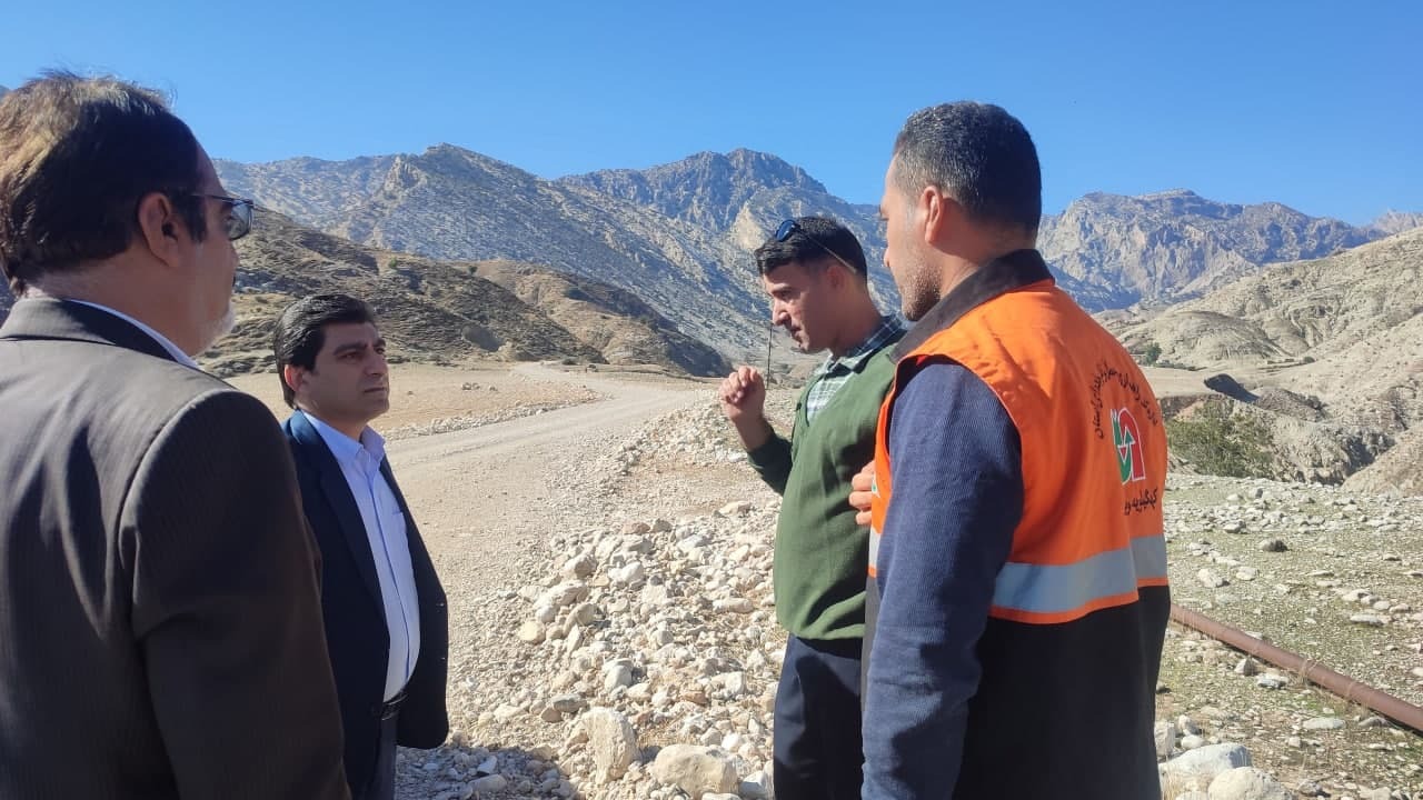 حدود 20 کیلومتر راه روستایی  با اعتبار بالغ بر 600 میلیارد ریال در شهرستان لنده درحال آسفالت، بهسازی و زیرسازی است حدود 20 کیلومتر راه روستایی  با اعتبار بالغ بر 600 میلیارد ریال در شهرستان لنده درحال آسفالت، بهسازی و زیرسازی است