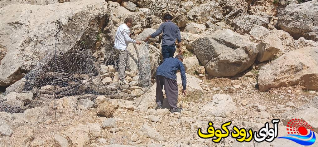 پیگیری مصوبات سفر فرماندار لنده به روستای عروه