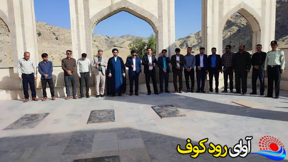 فرماندار لنده در بازدید میدانی به مطالبه‌گری مردم پاسخ داد